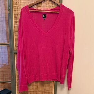 GAP Fuchsia V-Neck Pullover